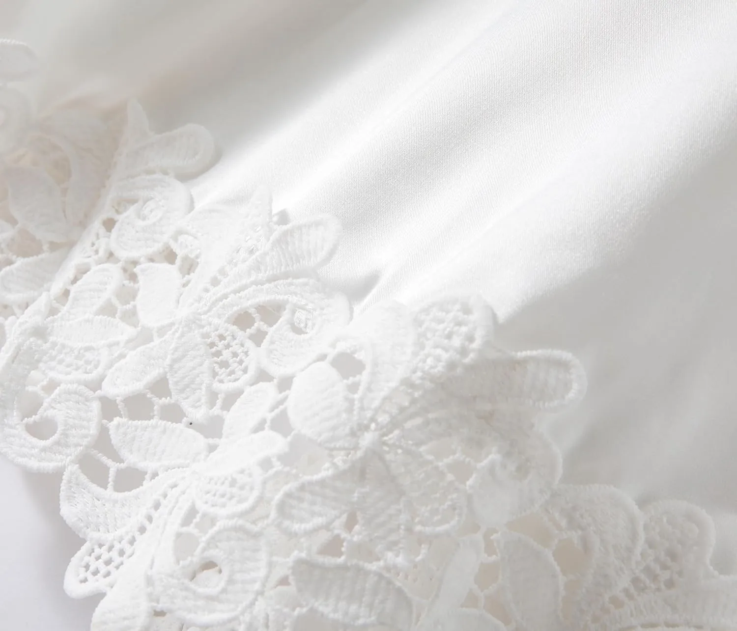 5 Pcs Women's Lace Trim Kimono Robes Bride Bridesmaid Silky Satin Bathrobe with Embroidered Wedding Party Sleepwear