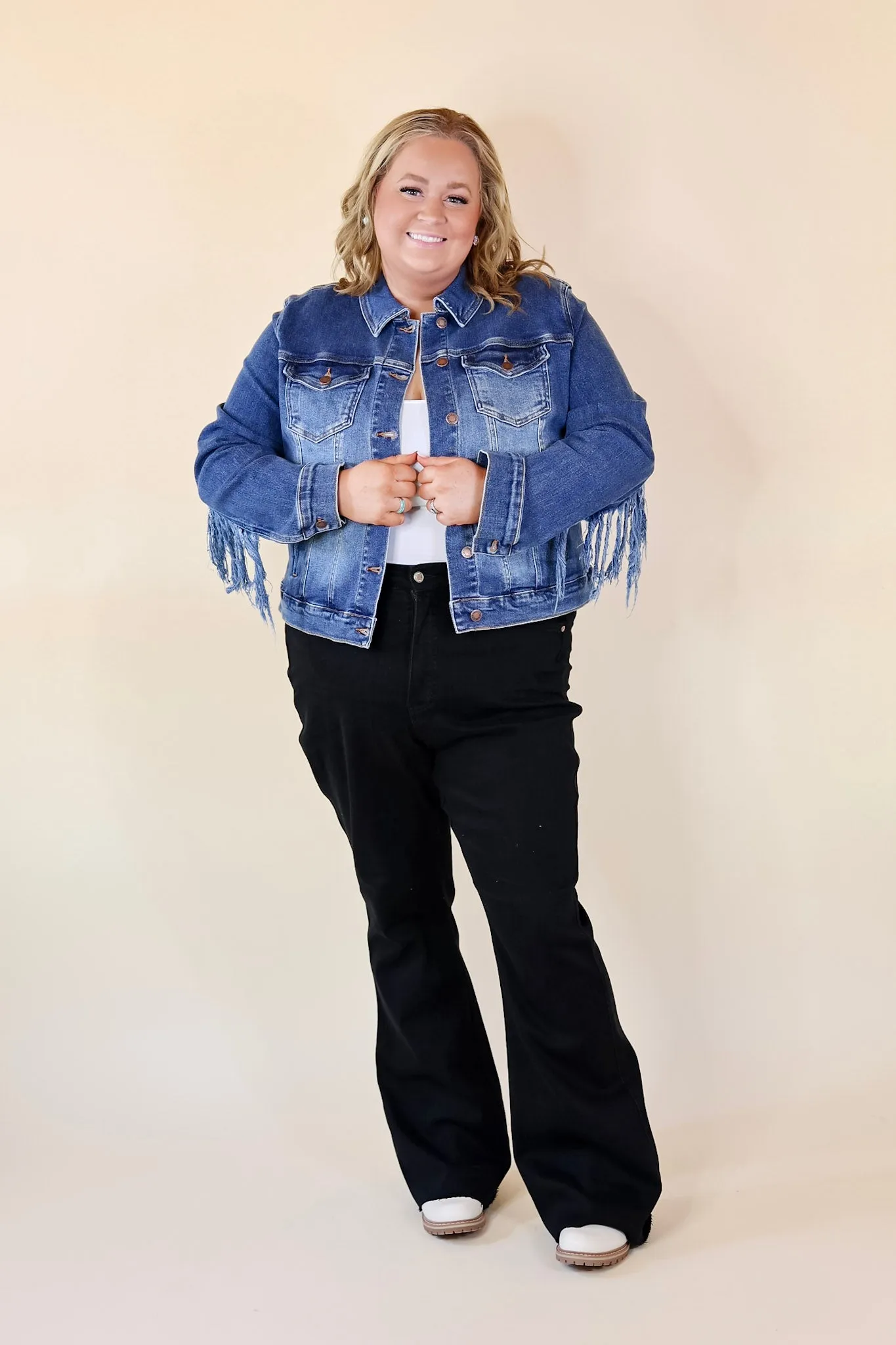 Judy Blue | At The Top Frayed Denim Fringe Jacket in Medium Wash