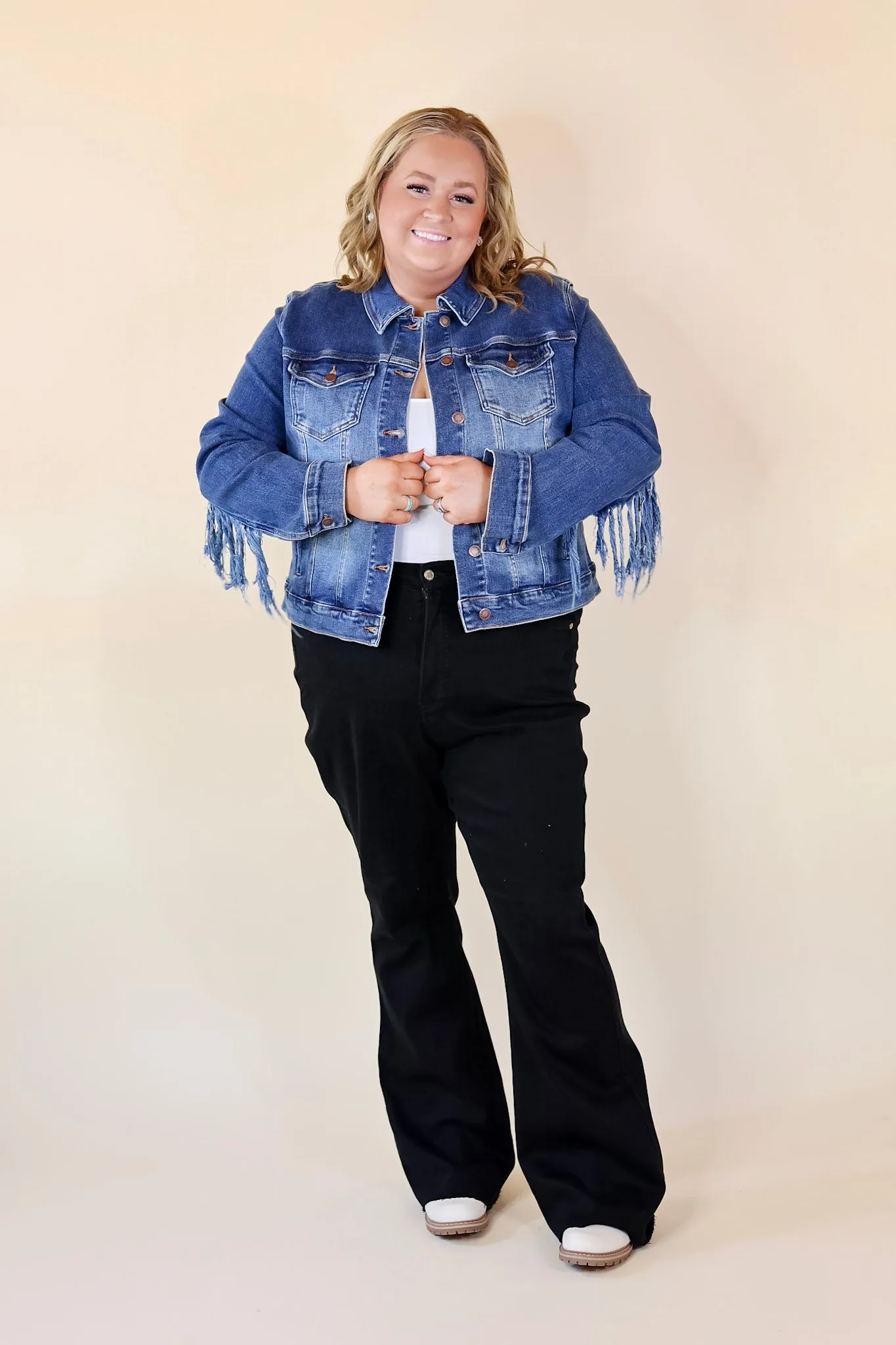 Judy Blue | At The Top Frayed Denim Fringe Jacket in Medium Wash